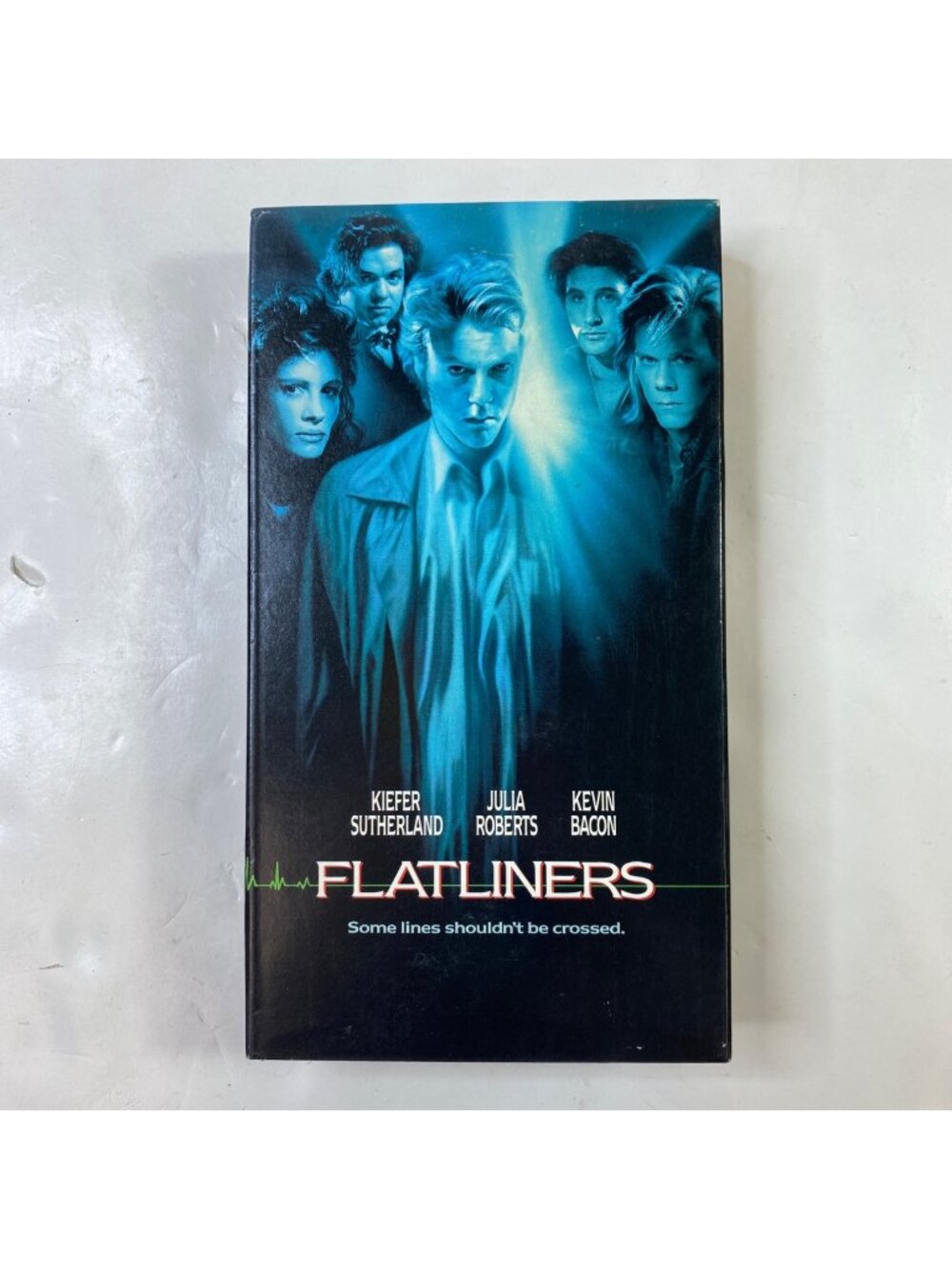 Flatliners 1990 VHS Drama Thriller Julia Roberts Kiefer Sutherland Pre-Owned